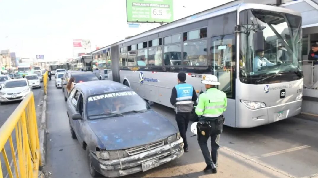¡No lo hagas! Esta es la multa que deberás pagar si invades la vía exclusiva del Metropolitano